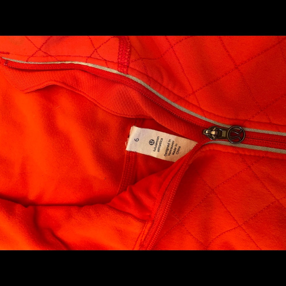 Lululemon half zip - Picture 3 of 4